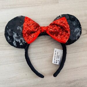 Disney Parks - Sequined Minnie Mouse Ears, Preloved and in Great Condition!
